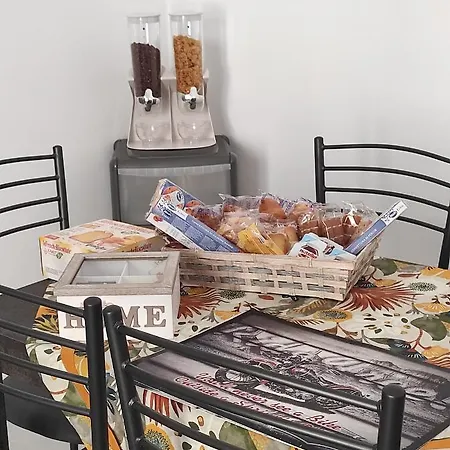 Dimora Collina 3 شقة