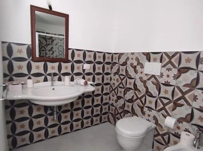 Apartment Dimora Collina 3 *